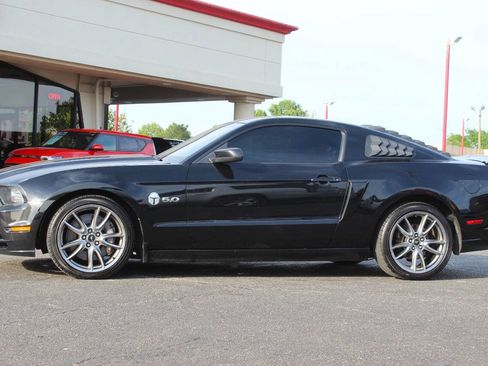 Used 2014 Ford Mustang GT Premium w/ Electronics Package RWD image 6