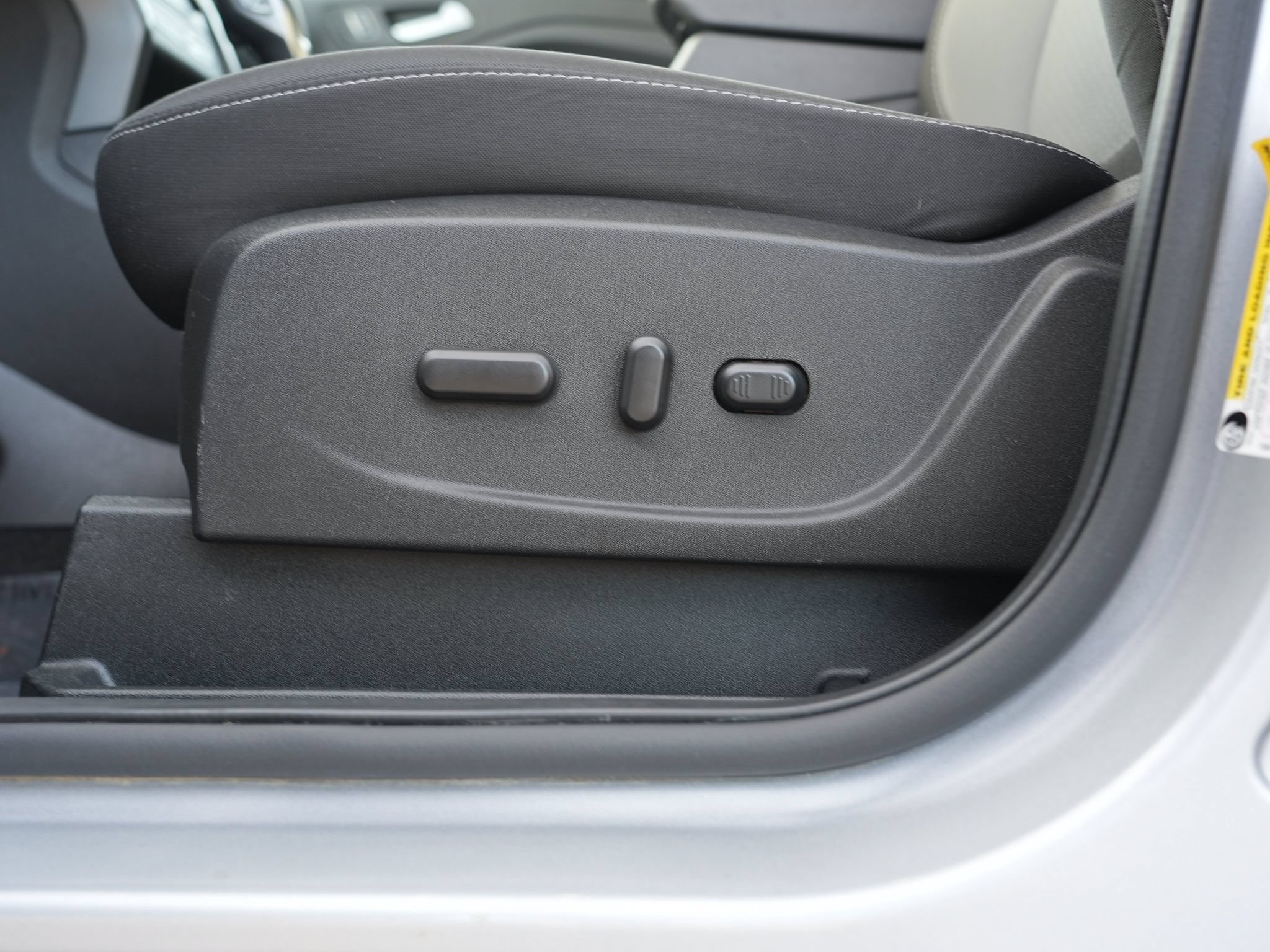 Used 2018 Ford Escape SE AWD/4WD image 19