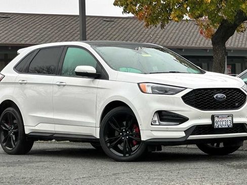 Used 2022 Ford Edge ST w/ Equipment Group 401A image 2