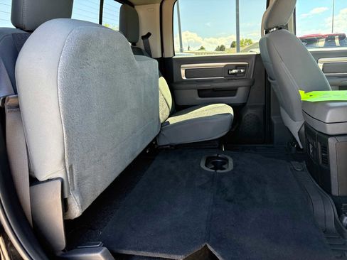 Used 2018 RAM 2500 Big Horn AWD/4WD image 36