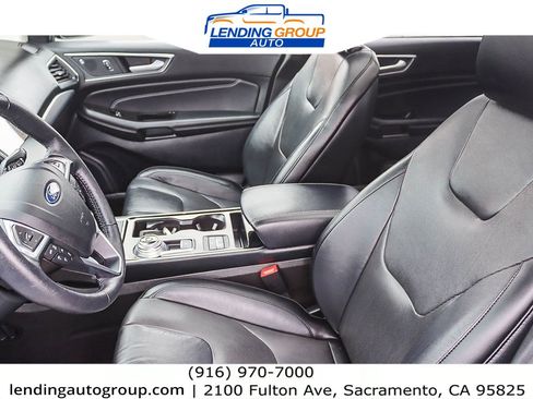 Used 2019 Ford Edge Titanium w/ Equipment Group 301A image 17