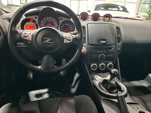 Used 2010 Nissan 370Z NISMO RWD image 51