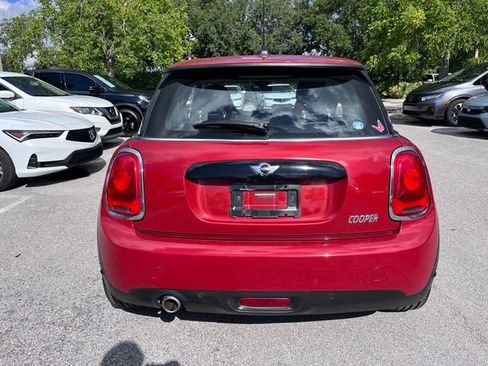 Used 2018 MINI Cooper 2-Door Hardtop FWD image 5