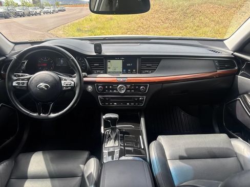 Used 2017 Kia Cadenza Premium w/ Luxury Package FWD image 20