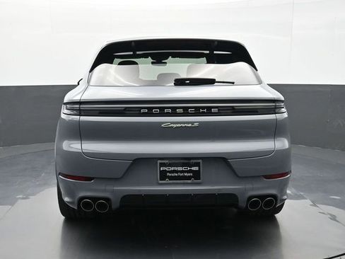 New 2025 Porsche Cayenne S image 28