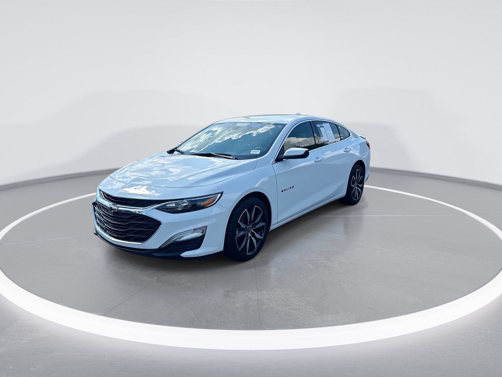 Used 2024 Chevrolet Malibu RS FWD image 5