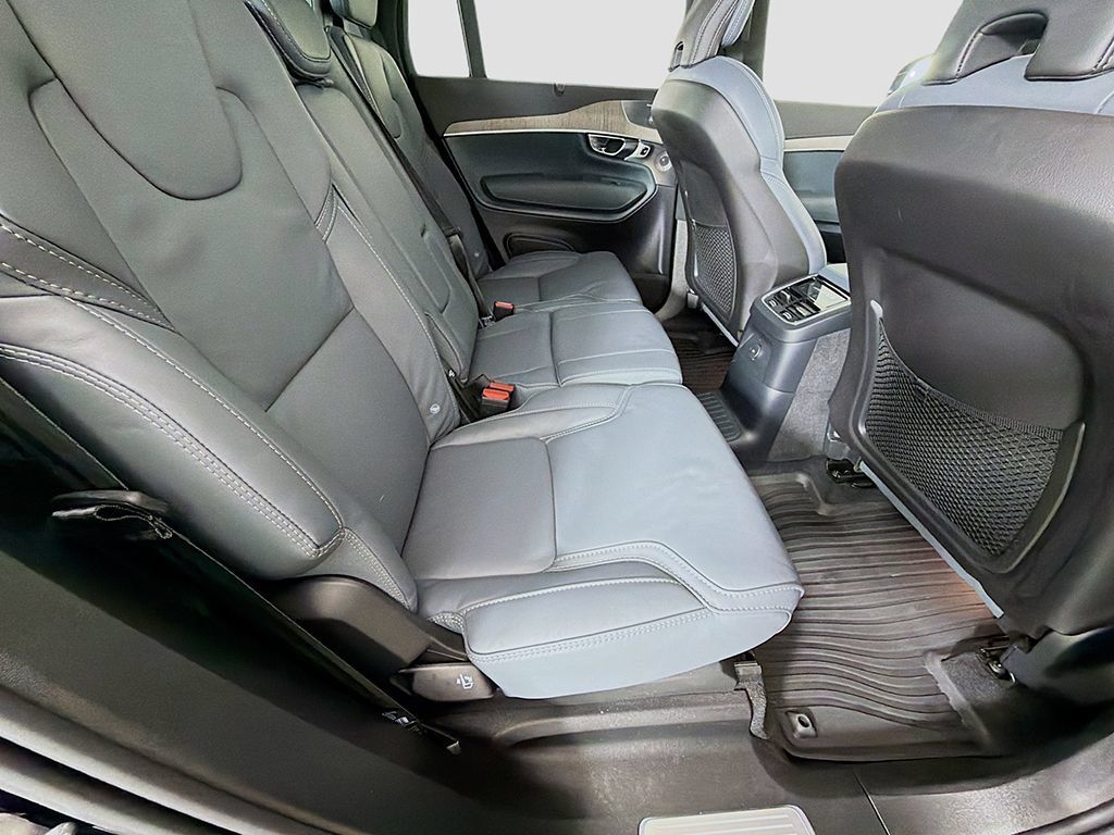 Used 2024 Volvo XC90 T8 Ultimate w/ Lounge Package AWD/4WD image 31
