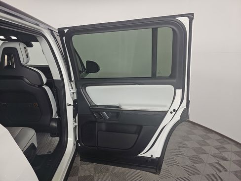 Used 2024 Rivian R1S Adventure AWD/4WD image 19