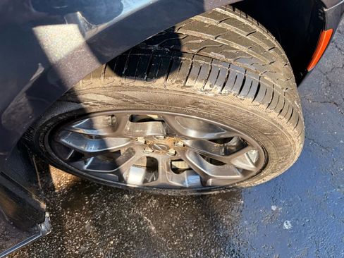 Used 2019 Chrysler 300 Touring w/ Sport Appearance Package image 37