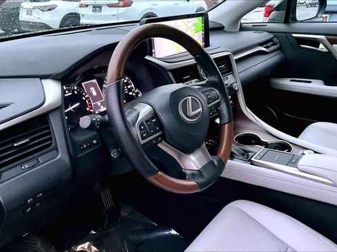 Used 2021 Lexus RX 350L Premium w/ Premium Package image 17