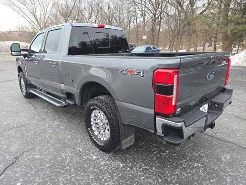 Used 2024 Ford F350 Lariat image 15