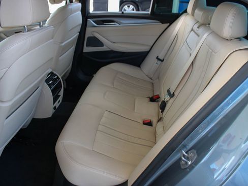 Used 2020 BMW M550i xDrive w/ Executive Package AWD/4WD image 19
