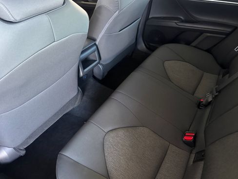 Used 2022 Toyota Camry LE FWD image 23