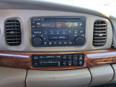 Used 2002 Buick Le Sabre Custom w/ Luxury Pkg image 13