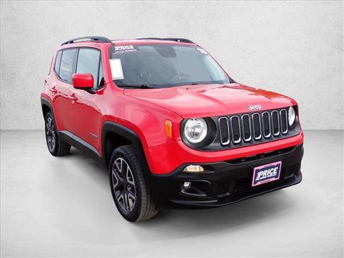 Used 2015 Jeep Renegade Latitude w/ Popular Equipment Group AWD/4WD image 6