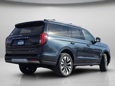 New 2026 Ford Expedition Platinum w/ Driver's Package image 24