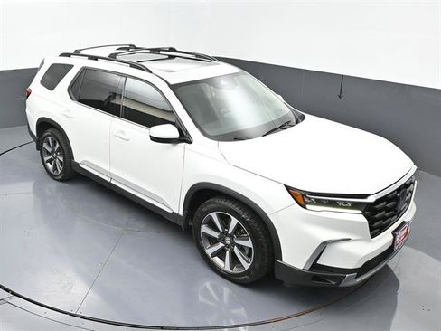 Used 2024 Honda Pilot Elite image 39