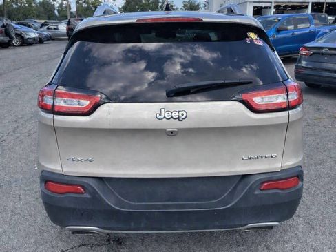 Used 2015 Jeep Cherokee Limited w/ Luxury Group AWD/4WD image 3
