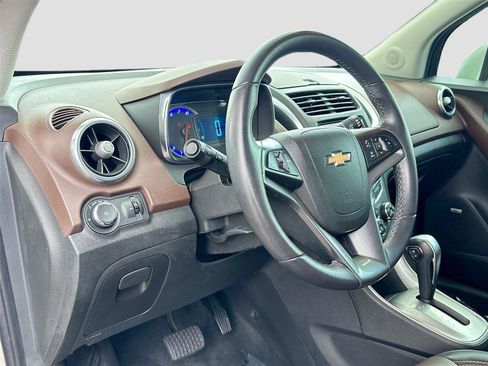 Used 2016 Chevrolet Trax LTZ w/ LPO, Cargo Package image 9