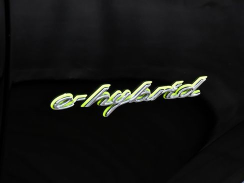 Used 2020 Porsche Cayenne E-Hybrid image 94