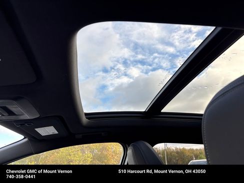 New 2026 Chevrolet Equinox EV LT image 21