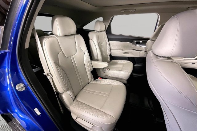 Certified 2022 Kia Sorento SX FWD image 23