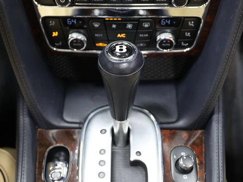 Used 2015 Bentley Flying Spur V8 AWD/4WD image 38