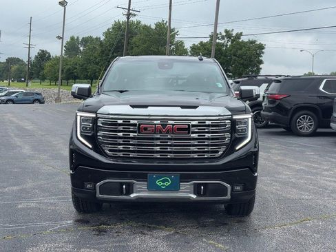 Used 2022 GMC Sierra 1500 Denali w/ Technology Package AWD/4WD image 8