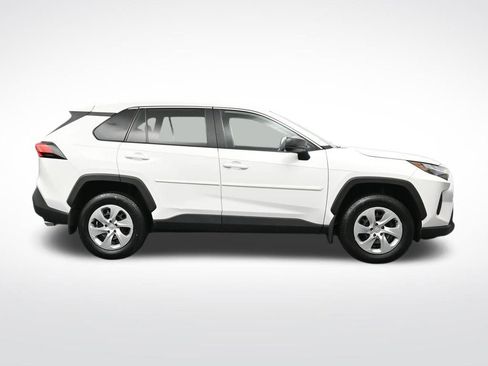 Used 2023 Toyota RAV4 LE AWD/4WD image 6