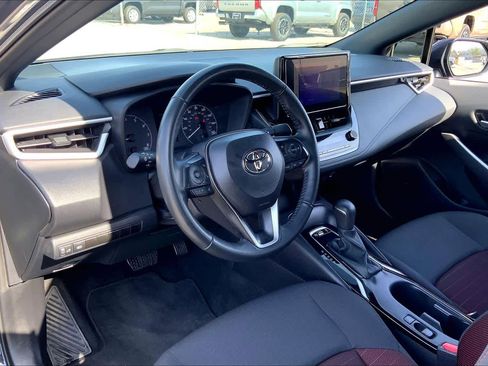 Used 2025 Toyota Corolla SE image 16