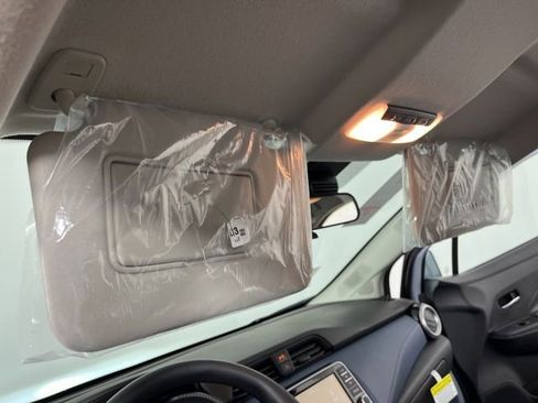 New 2025 Nissan Versa SV w/ Trunk Package image 32