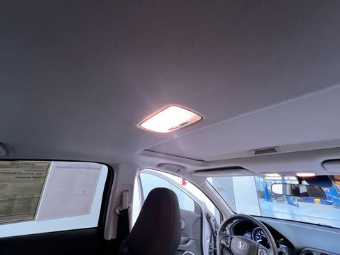 Used 2022 Honda HR-V EX image 38