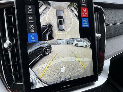 New 2026 Volvo XC90 T8 Ultra w/ Protection Package AWD/4WD image 21