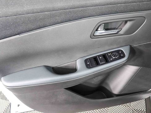 New 2026 Nissan Leaf SV+ w/ Floor Mat Package (SV+) image 22