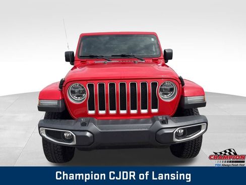 Used 2020 Jeep Wrangler Unlimited Sahara w/ LED Lighting Group AWD/4WD image 11