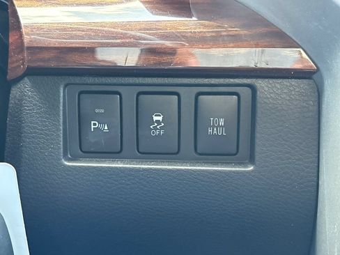 Used 2014 Toyota Tundra Limited w/ Limited Premium Package AWD/4WD image 61