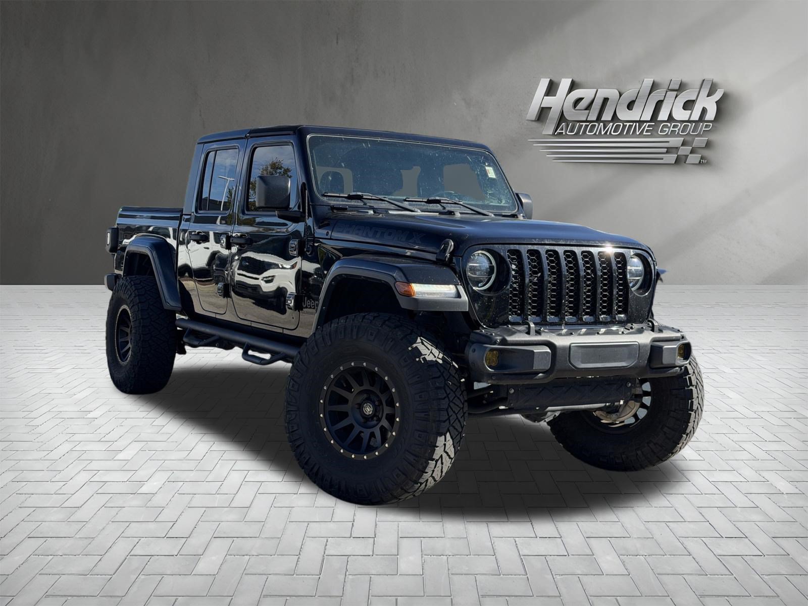 Used 2022 Jeep Gladiator Sport AWD/4WD image 2