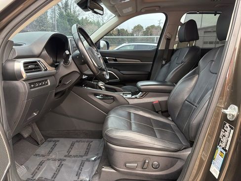 Used 2022 Kia Telluride EX w/ EX Premium Package image 16