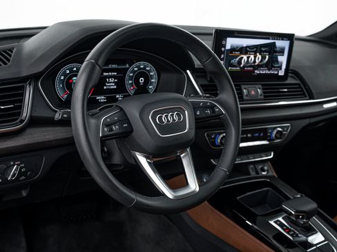 Used 2023 Audi Q5 2.0T Premium Plus w/ Premium Plus Package AWD/4WD image 9