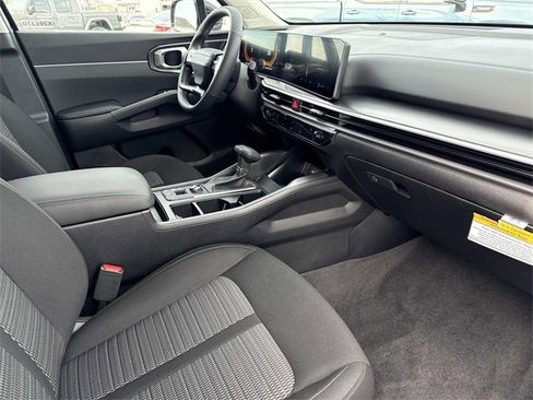 New 2026 Kia Sorento LX image 17