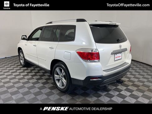 Used 2012 Toyota Highlander Limited w/ Tow Pkg image 3