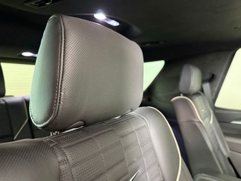 New 2026 Cadillac Escalade V w/ LPO, ONYX Package image 31