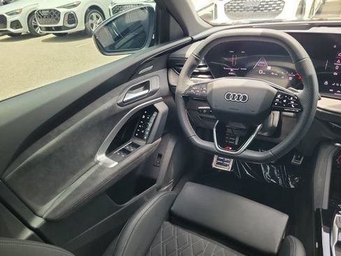 Certified 2025 Audi SQ5 Premium Plus AWD/4WD image 13