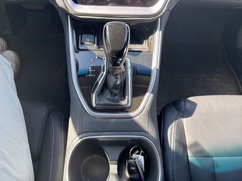 Used 2022 Subaru Outback Limited XT image 23