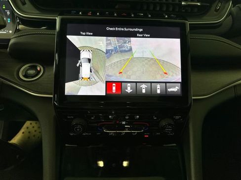 Used 2023 Jeep Grand Cherokee 30th Anniversary image 22