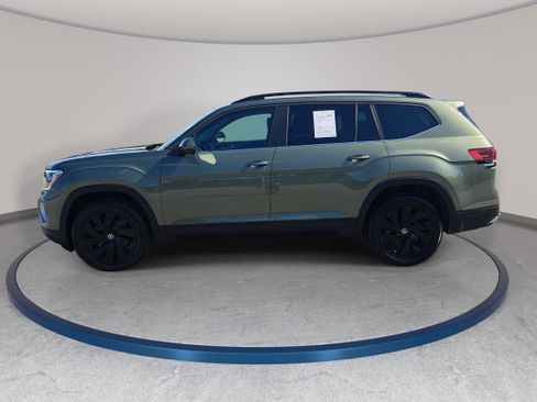 Certified 2026 Volkswagen Atlas SE w/ Panoramic Sunroof Package FWD image 8