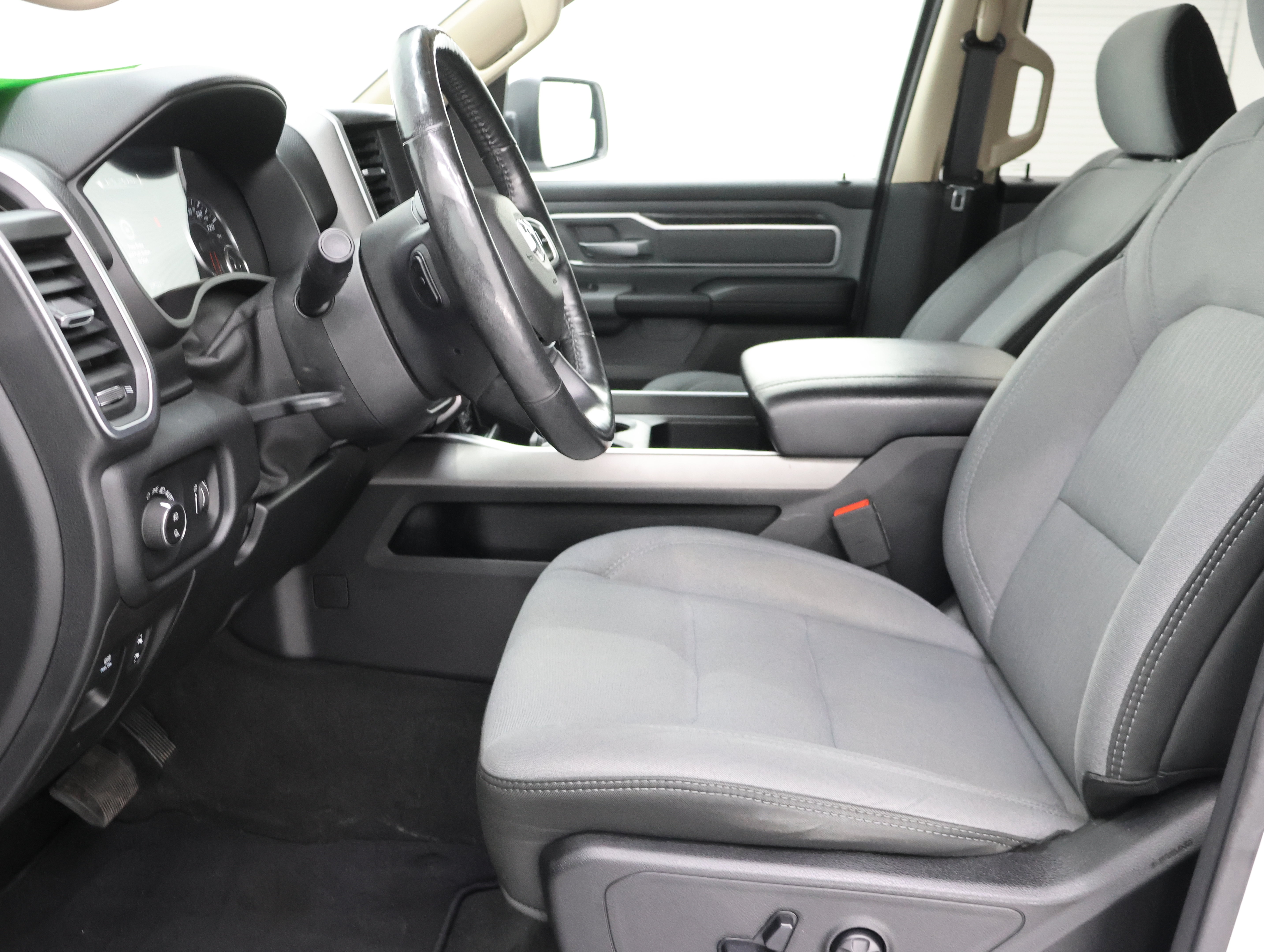 Used 2020 RAM 1500 Big Horn AWD/4WD image 8