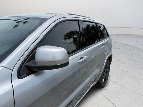 Used 2021 Jeep Grand Cherokee Laredo X RWD image 33