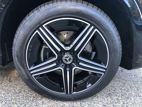 New 2026 Mercedes-Benz GLE 350 4MATIC image 9