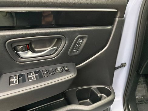Used 2023 Honda Pilot Touring image 12
